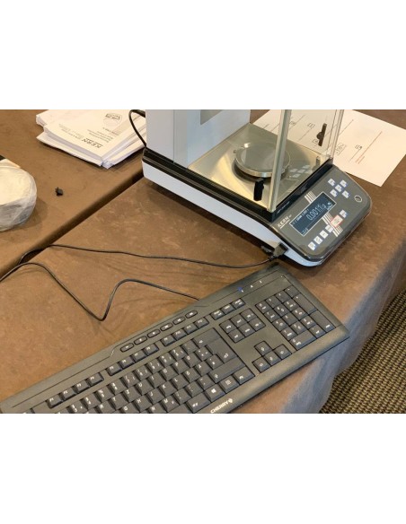 Bilancia Analitica KERN ABP gestione operatori da keypad