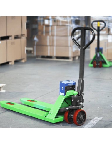 Transpallet Pesatore TPWN-BT vista magazzino