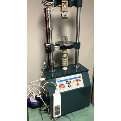 Esempio di TVM-N montato con dinamometro e metro