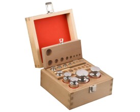 Pesiera Certificata Accredia classe M1 da 1 mg a 5 kg 2